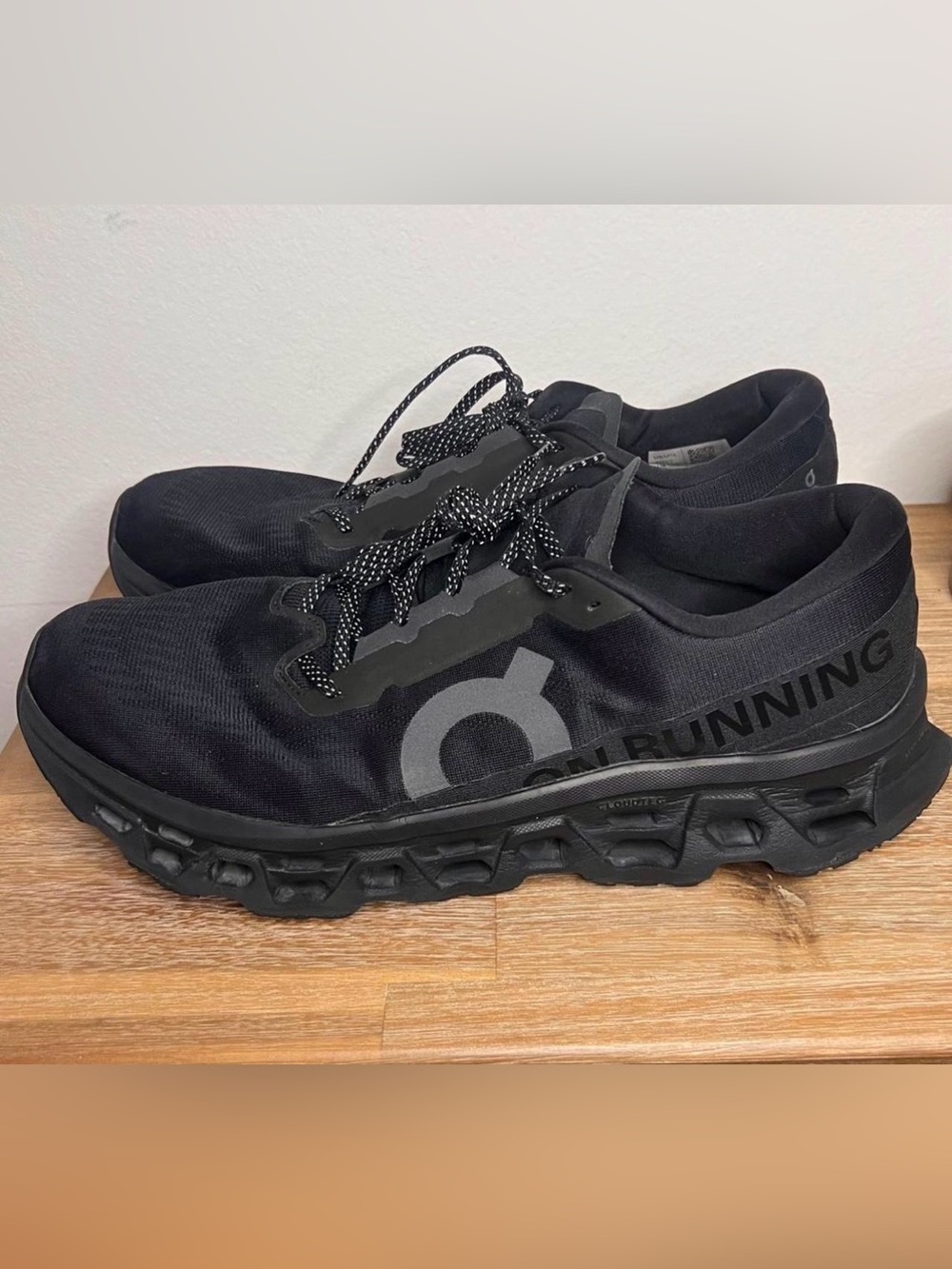 On Running Cloudstratus 2 Men 14 Black Road Running Shoes 3ME10121043